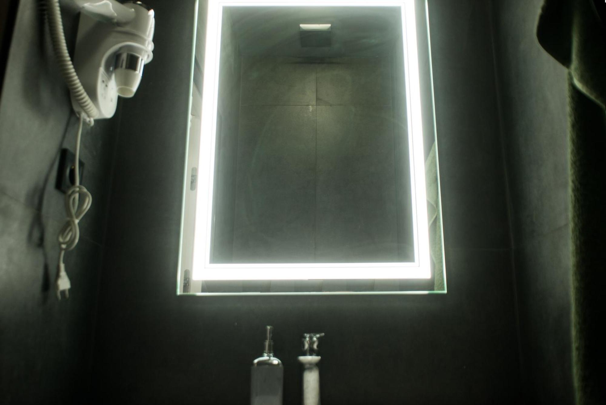 Si-Yo Hostel Ujgorod Oda fotoğraf